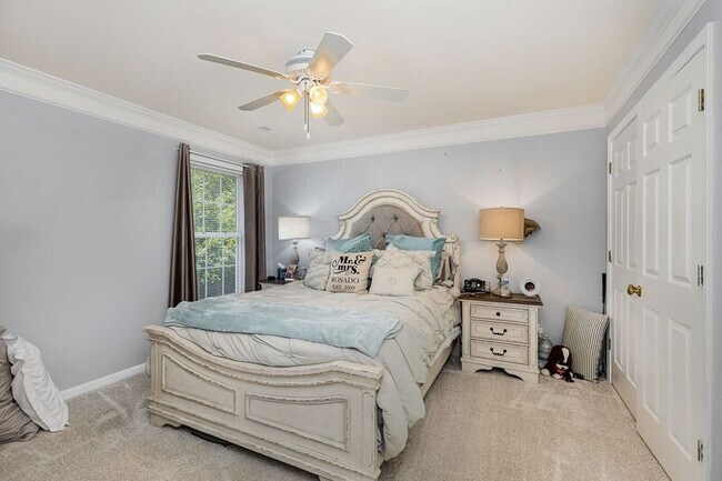 Building Photo - 11814 Gardenia Dr