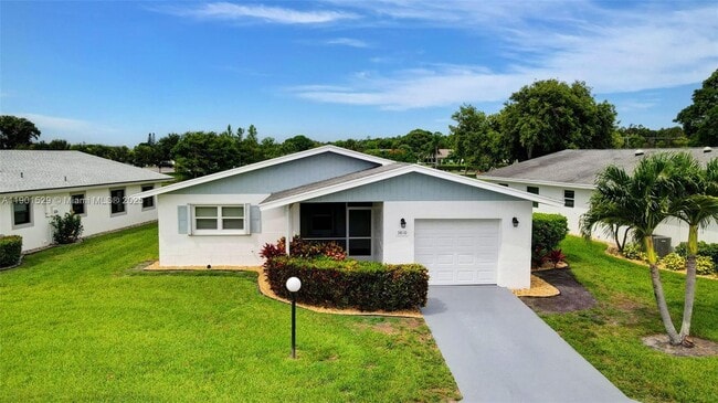 Building Photo - 3810 Rowena Cir