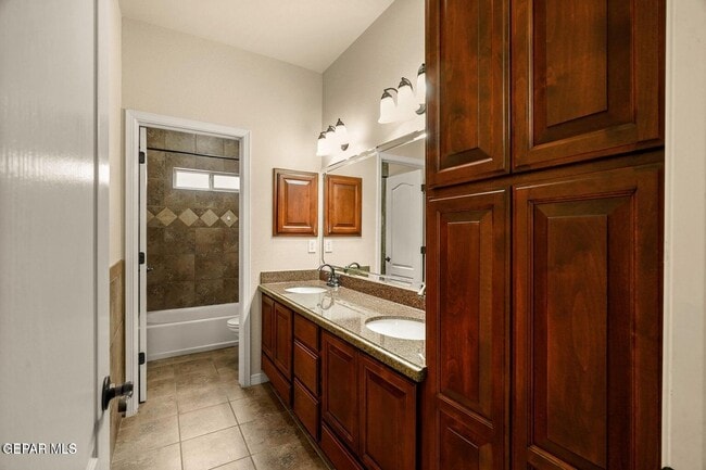 Building Photo - 14117 Rainbow Point Dr