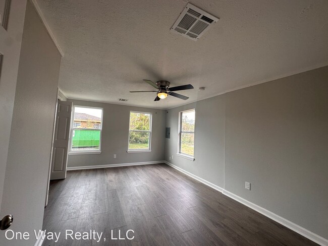 Building Photo - 2 br, 1 bath House - 714 Franklin St  B