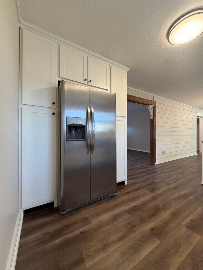 Building Photo - 1046 Tennessee Hills Dr