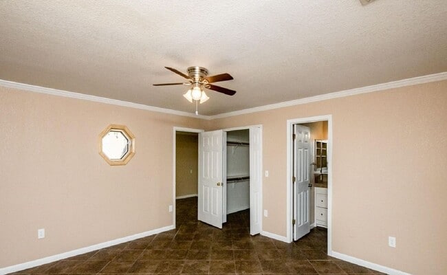 Building Photo - 3967 Breakwater Dr
