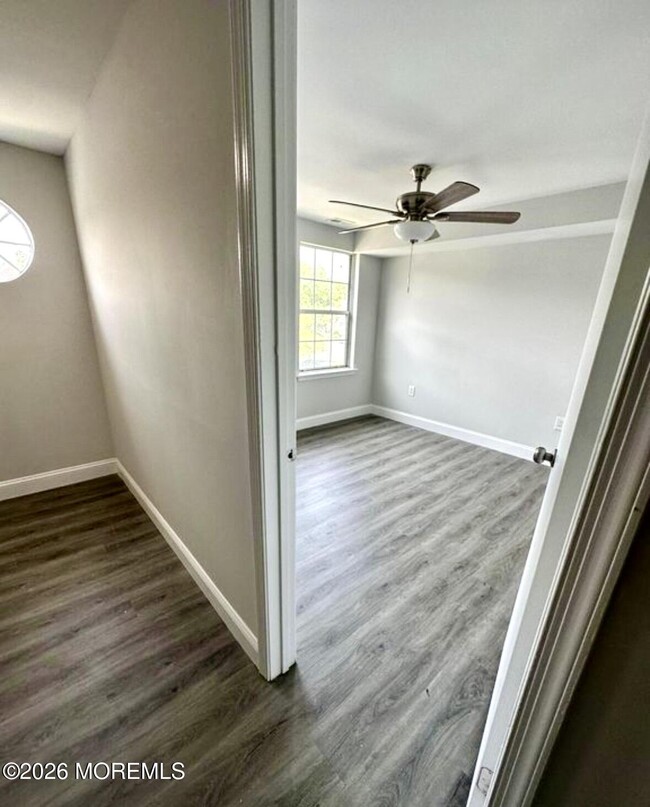 Building Photo - 709 Lady Slipper Ct