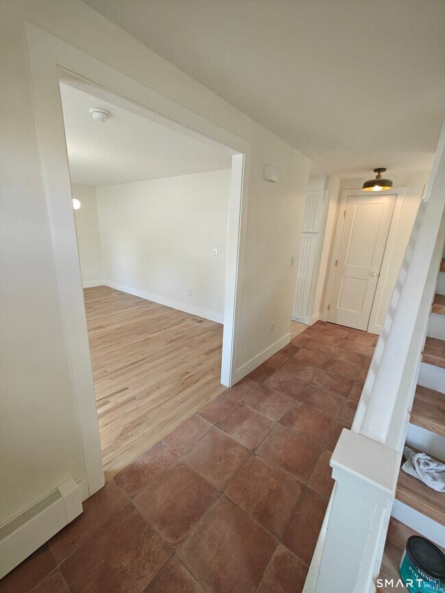 Building Photo - 241 Cricket Knoll