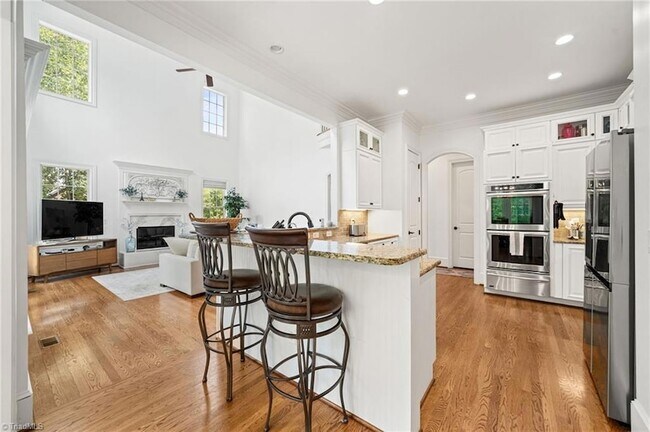Building Photo - 7517 Henson Forest Dr