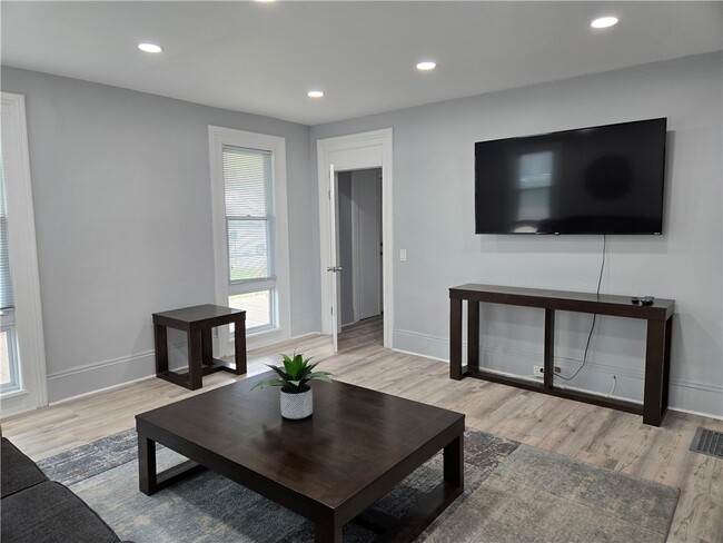 Building Photo - 2366 Spencerport Rd