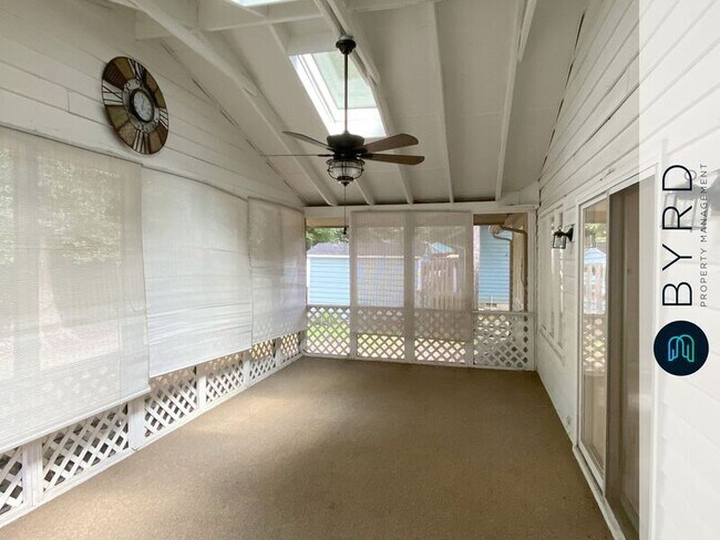 Building Photo - 14302 Regatta Pointe Rd