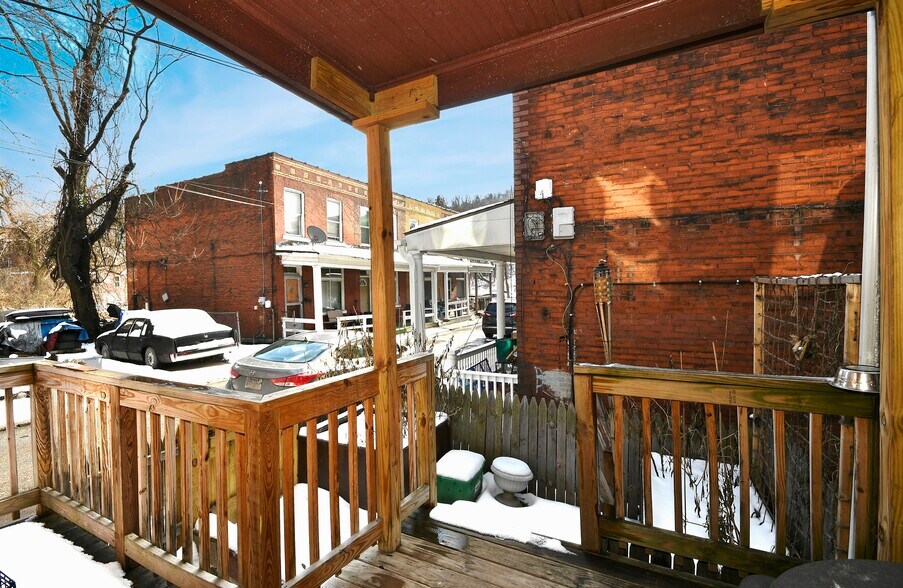 Building Photo - 1156 1/2 South Ave