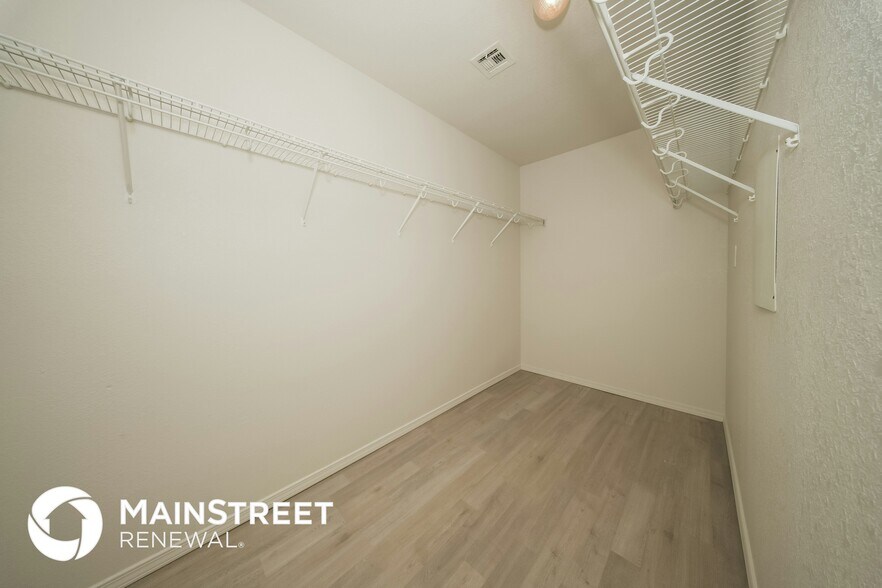 Building Photo - 9117 Checkerbloom Dr