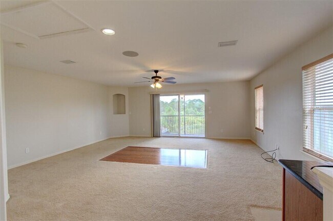 Building Photo - 1185 Dromin Ln