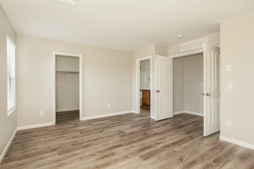 Building Photo - 9650 W Payson Rd