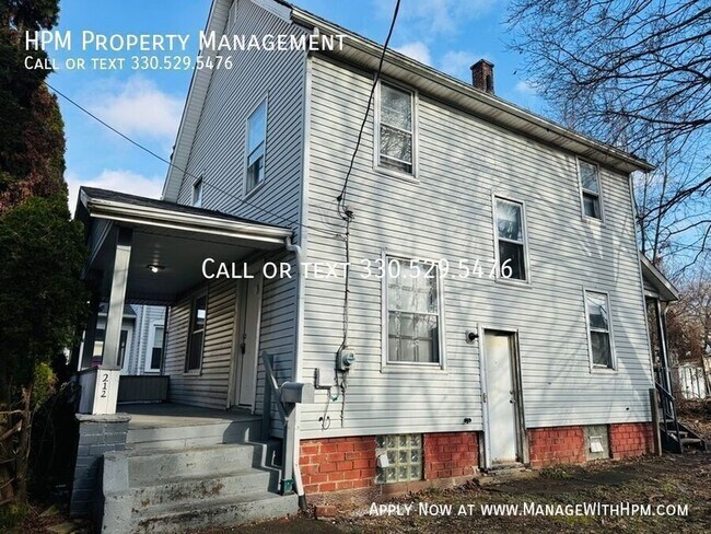 Building Photo - 212 Dryden Ave SW