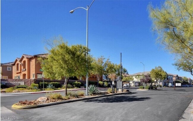 Building Photo - 6250 W Arby Ave