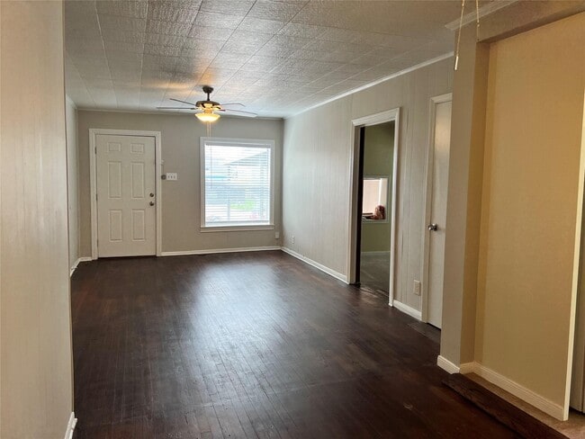 Building Photo - 7607 Hemlock St