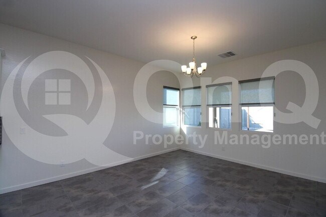 Building Photo - 1222 E La Mirada Dr