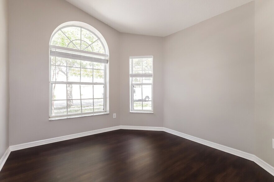 Building Photo - 7858 Bristol Park Dr