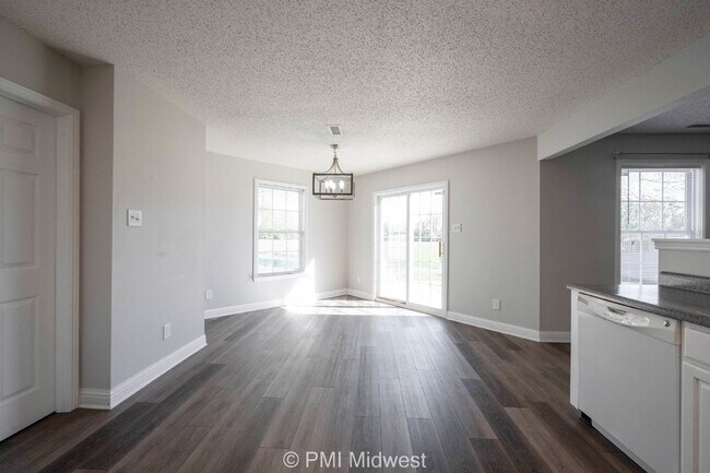 Building Photo - Charming 3-Bedroom Home with 2.5 Baths - Greenfield, IN!