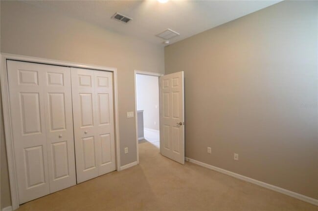 Building Photo - 622 Breezeway Ct