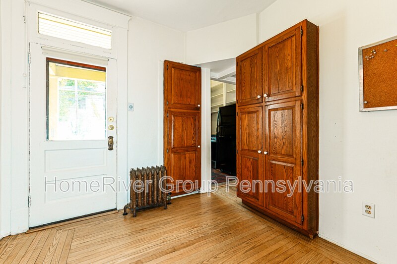 Building Photo - 3584 Beechwood Blvd
