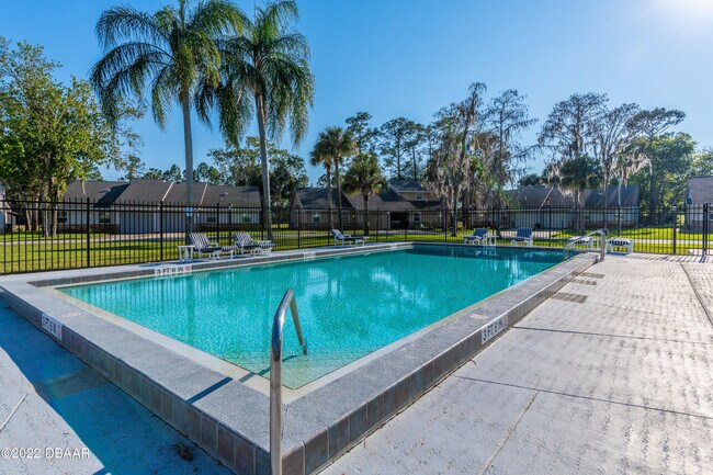 Building Photo - 157 Bob White Ct