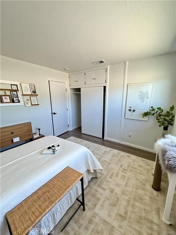 Building Photo - 11742 Jacaranda Ave