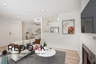 Building Photo - 13444 Moorpark St