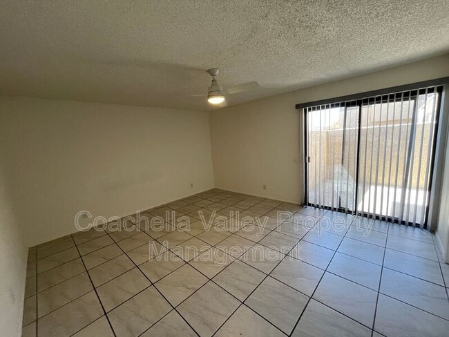Building Photo - 433 Bradshaw Ln