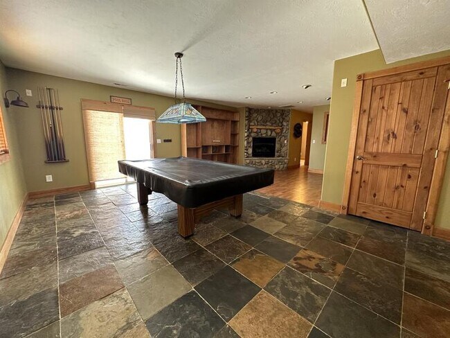 Building Photo - 113 Manilla Dr