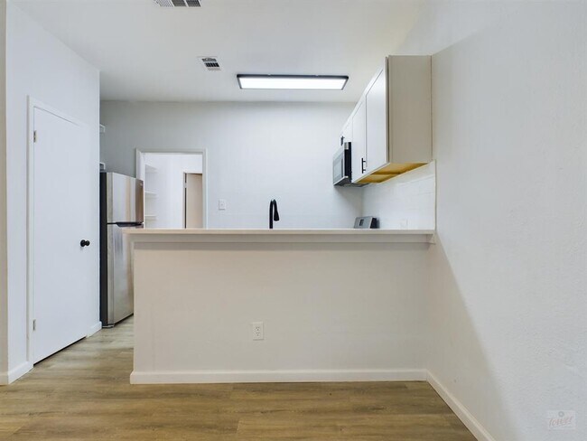 Building Photo - 2815 Rio Grande St