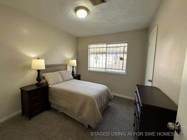 Building Photo - 7222 Northleaf Dr