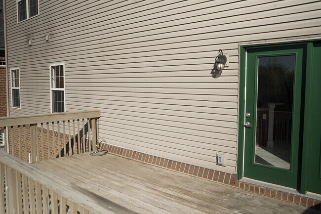 Building Photo - 393 Hays Blvd