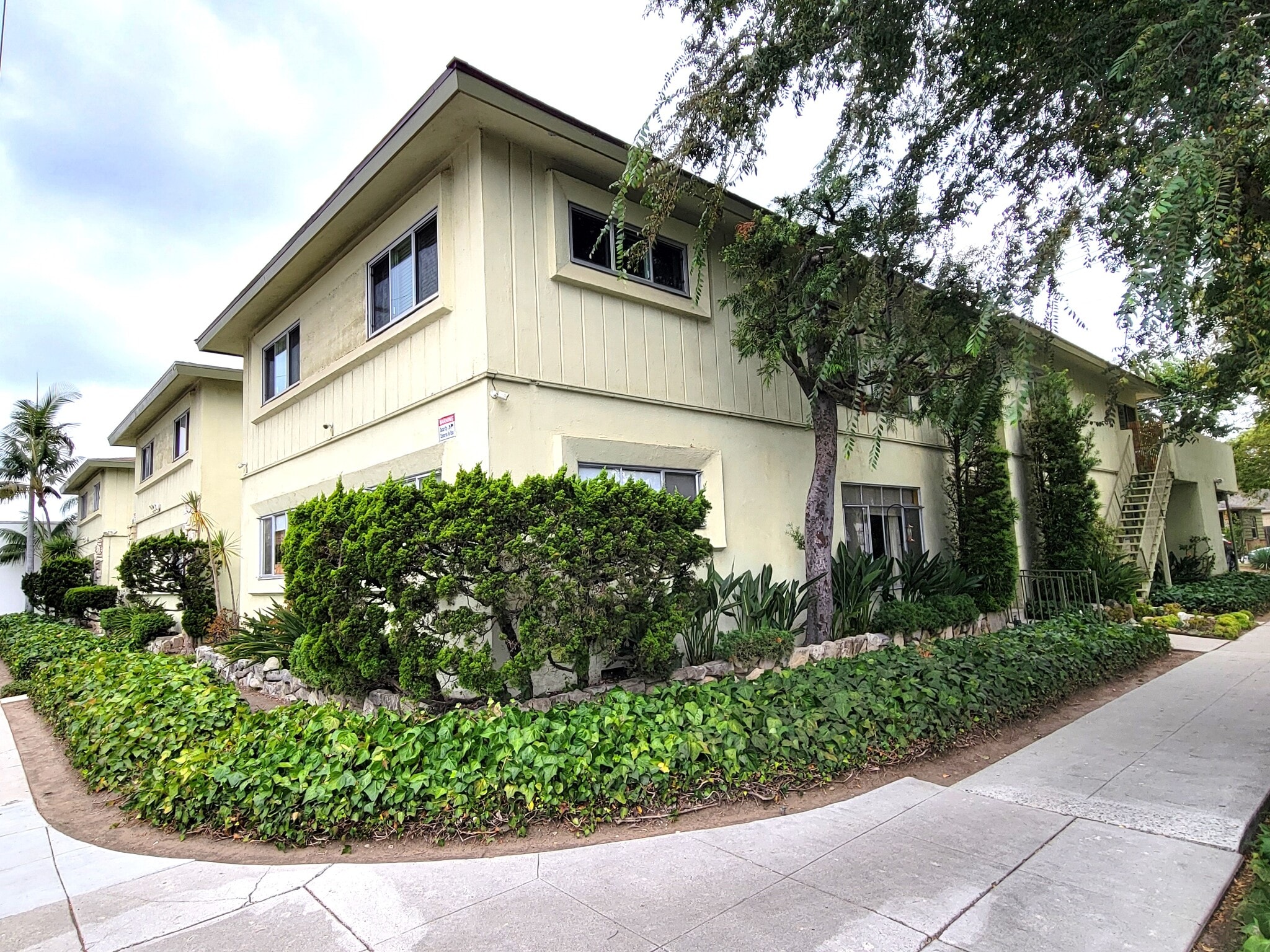 Building Photo - 10488 Culver Blvd