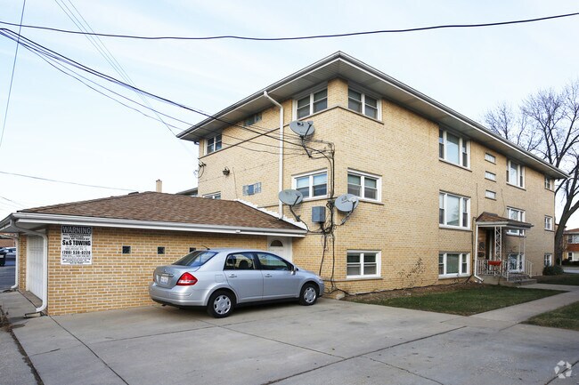 Building Photo - 2246 S 17th Ave