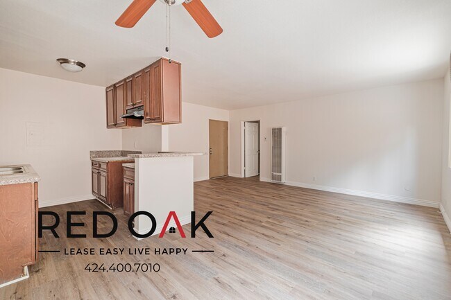Building Photo - 15005 Sherman Way