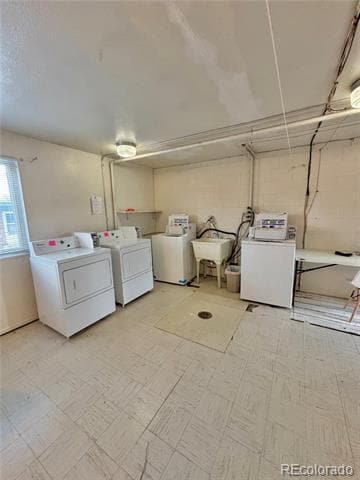 Building Photo - 3827 Oak St