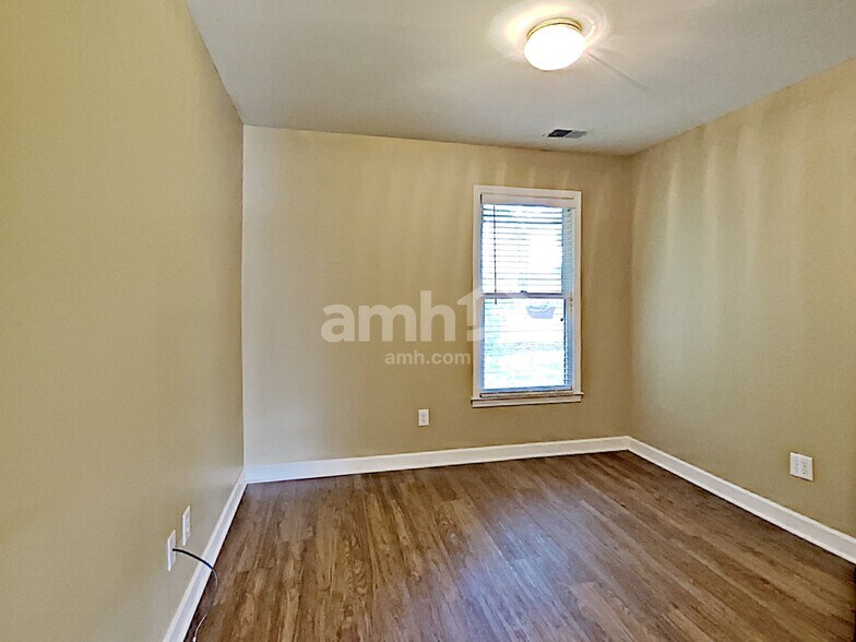 Building Photo - 908 Wonderland Pass