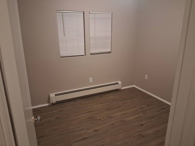 Building Photo - 3 Bed/ 1 Bath House