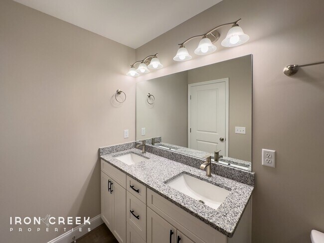 Building Photo - Beautiful New Construction Two-Bedroom in ...