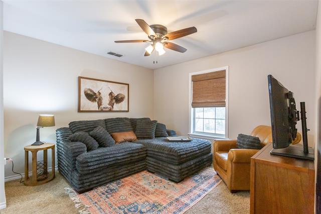 Building Photo - 634 E North 16th St