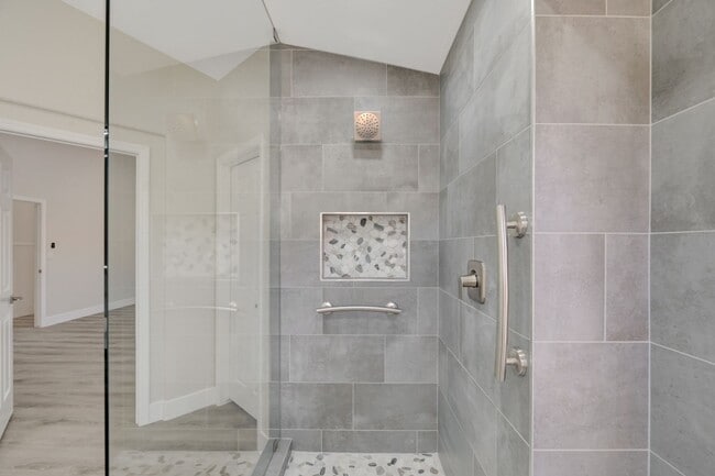 Building Photo - Remodeled Single Story, 4 Bedroom Home in Desert Shores