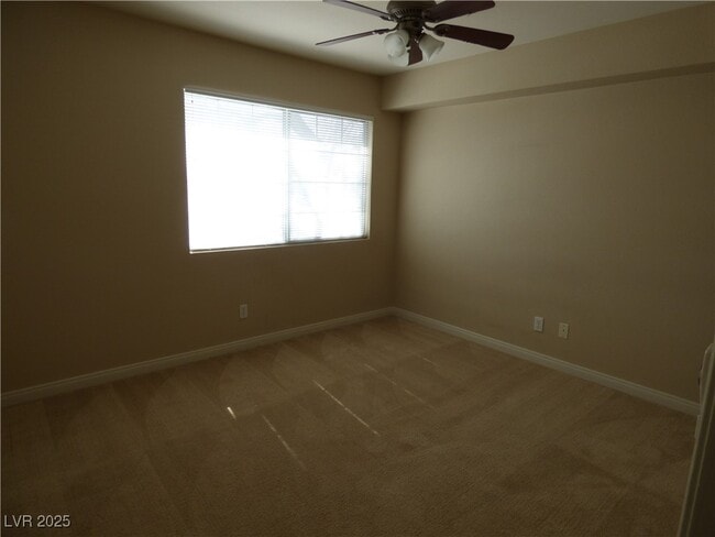 Building Photo - 2750 S Durango Dr