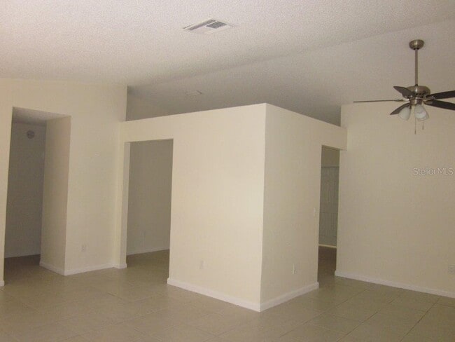 Building Photo - 5020 Landsman Ave