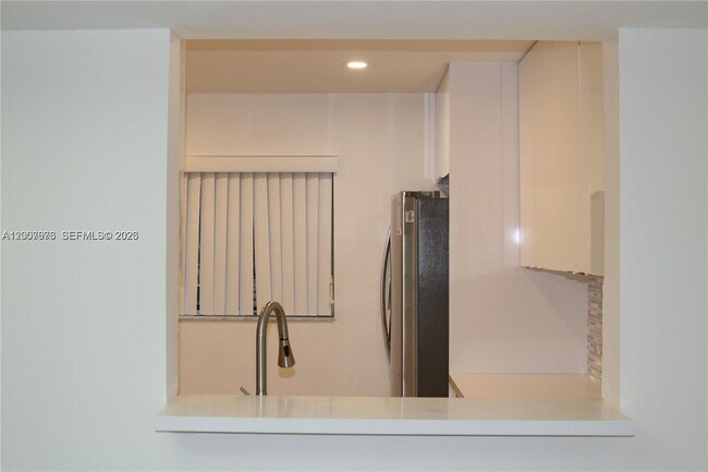 Building Photo - 8005 SW 107th Ave