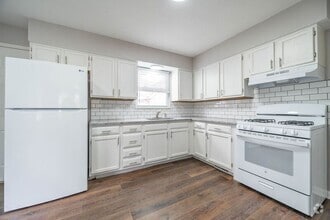 Building Photo - 883 Akola Ave