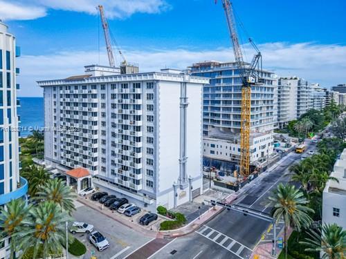 Building Photo - 9195 Collins Ave