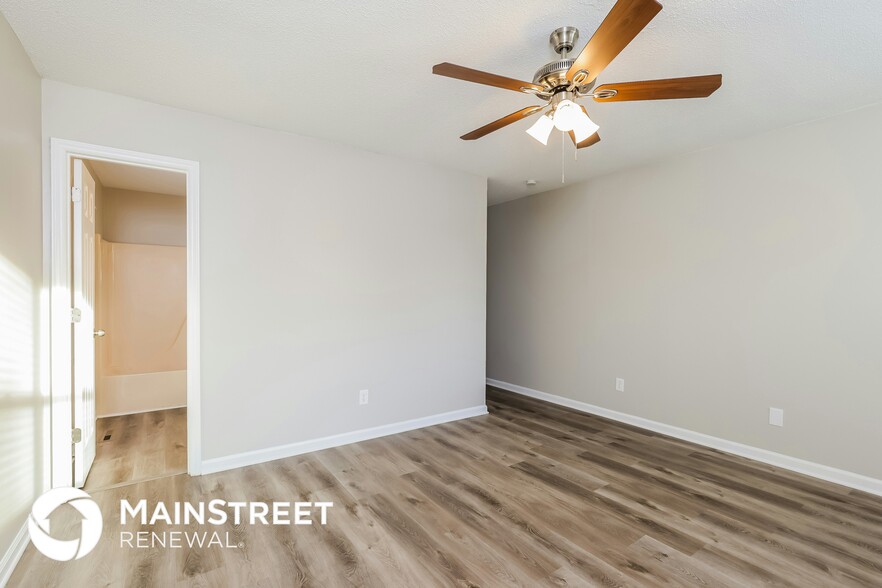 Building Photo - 203 Sullivan Ct