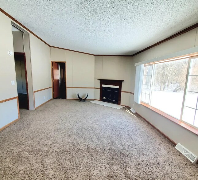 Building Photo - 9366 Starboard Dr