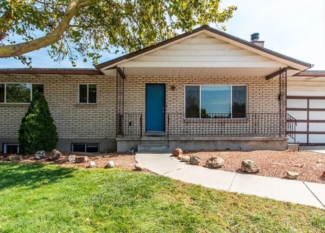 Building Photo - 6631 S 1460 W