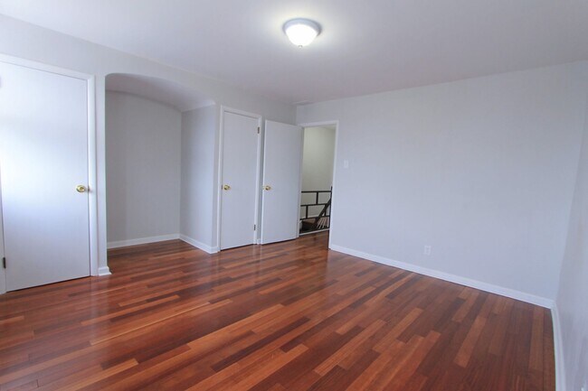 Building Photo - 8613 Gilbert St