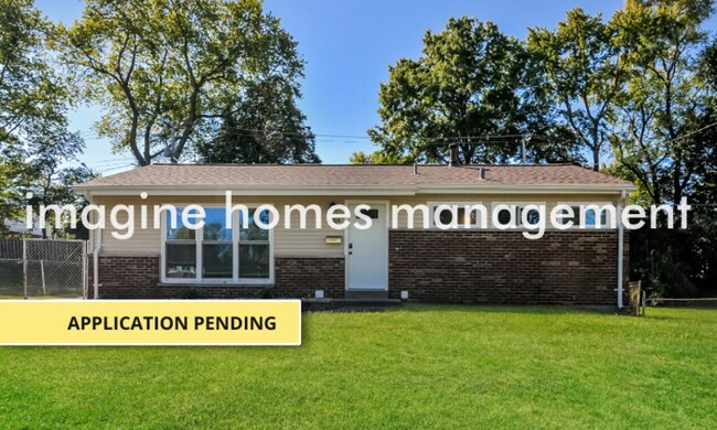 Primary Photo - Stunning 3 Bedroom Ranch in Ladue Schools